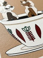 Señoras tomando café