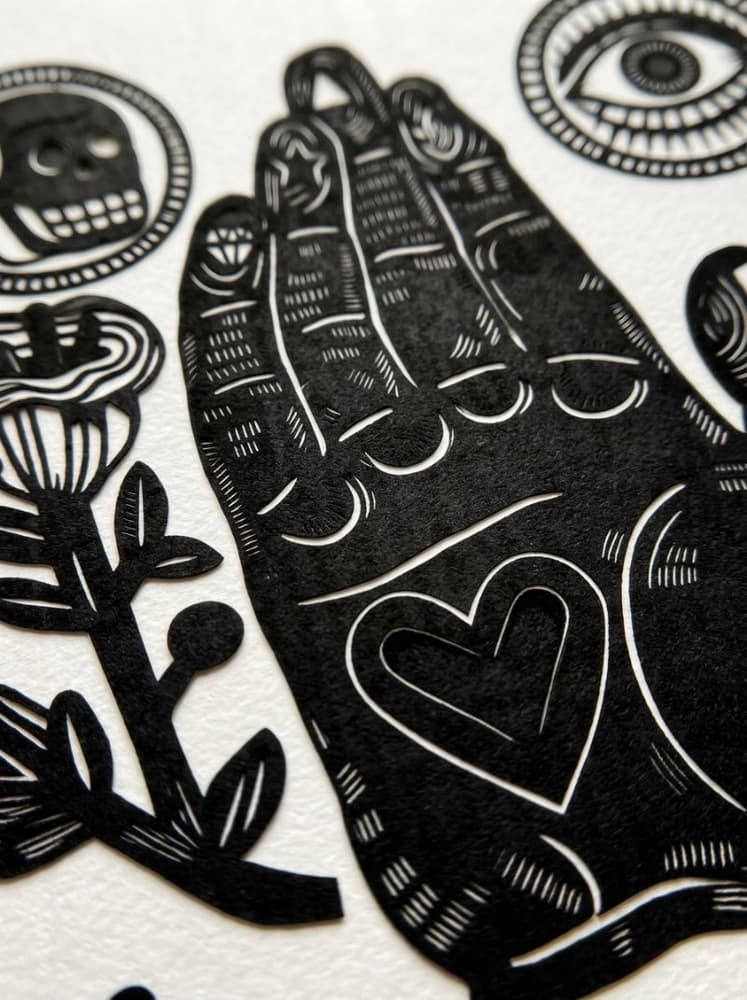 GRAPHIC HAND