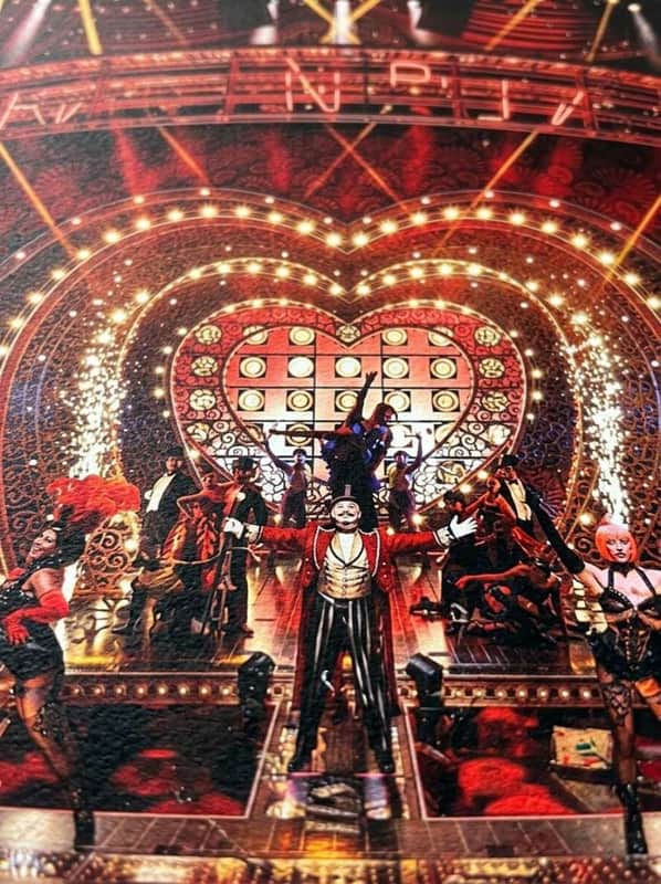 MOULIN ROUGE