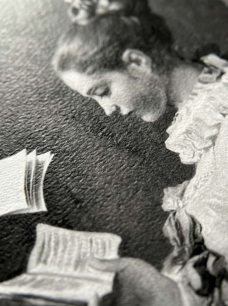 I'M READING